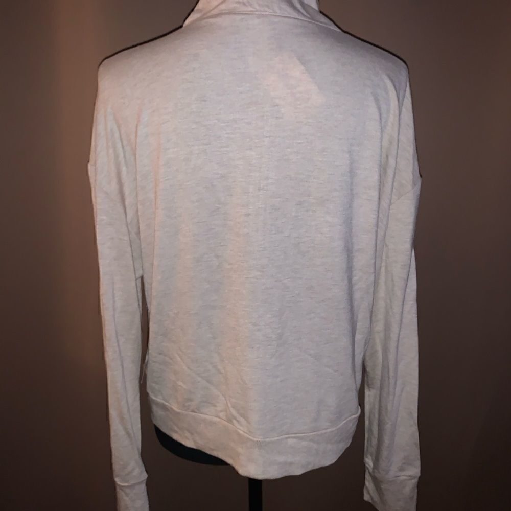 Balance Collection Julia Sweatshirt - Picture 5 of 6